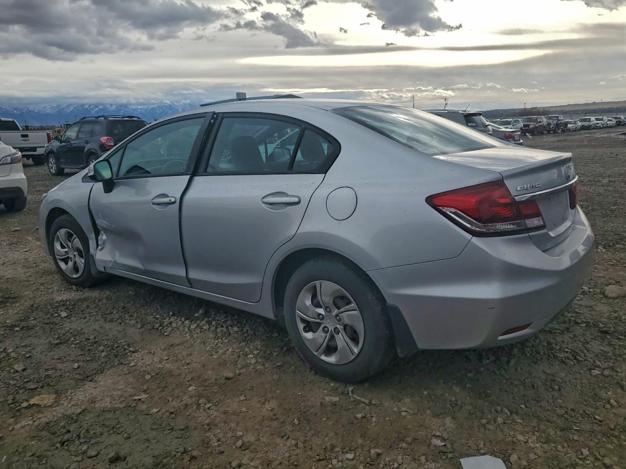 2013 HONDA CIVIC LX photo 4
