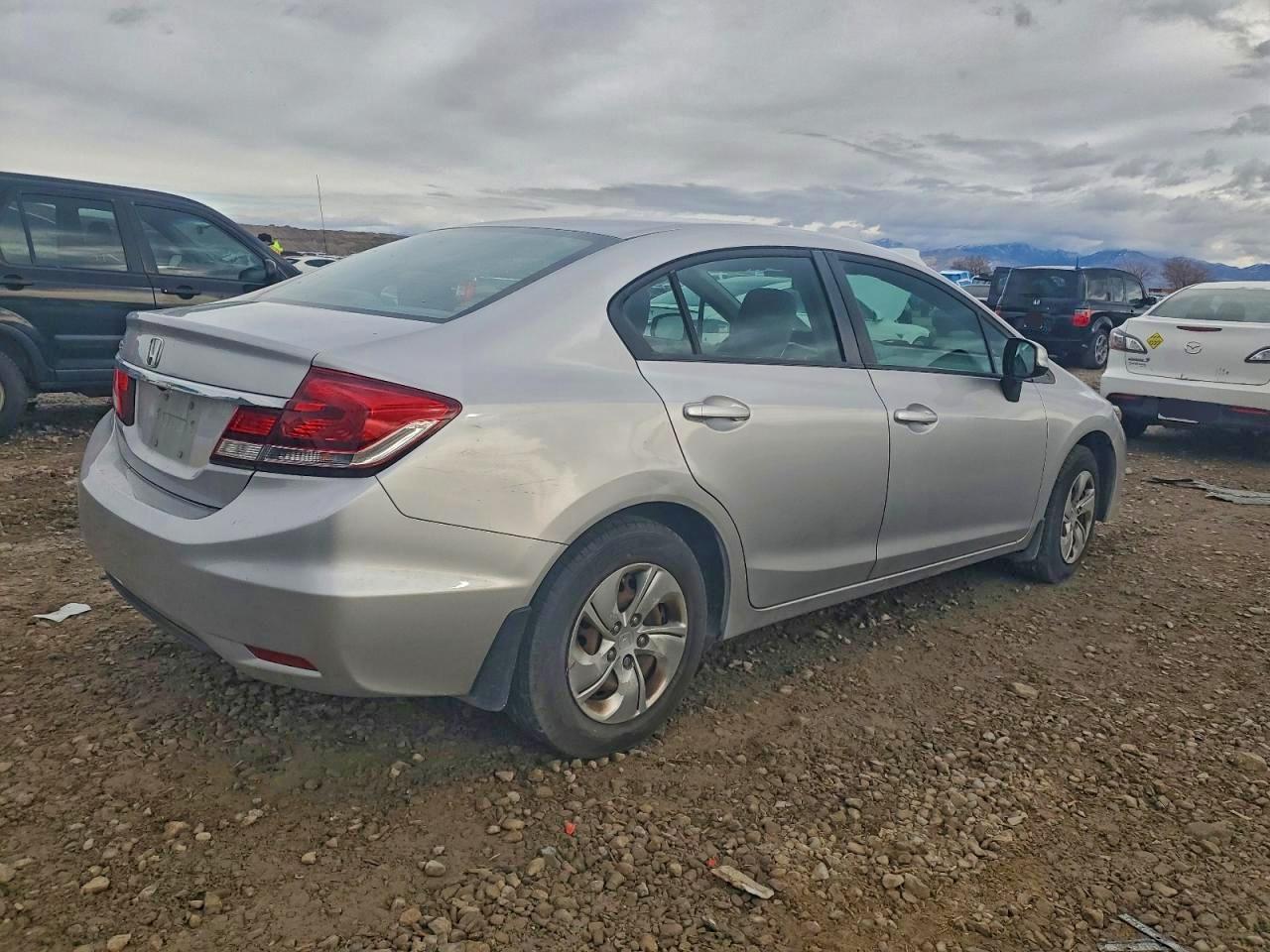 2013 HONDA CIVIC LX photo 7