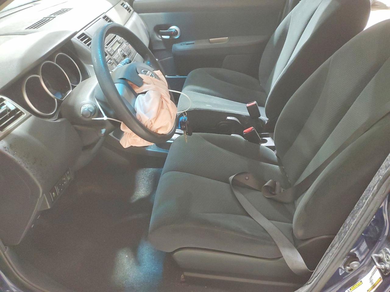 2012 NISSAN VERSA S photo 13