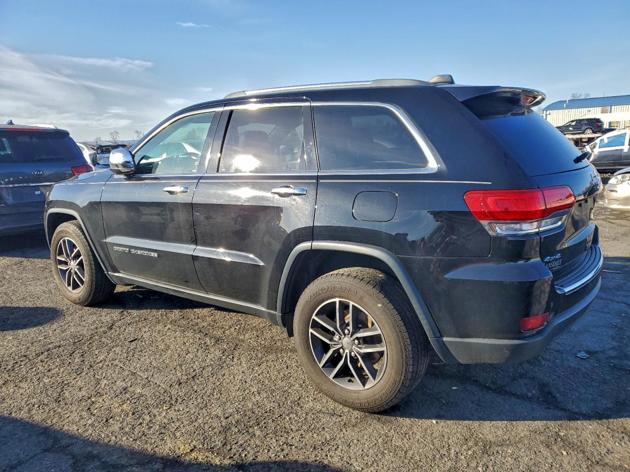 2018 JEEP GRAND CHEROKEE LIMITED photo 2