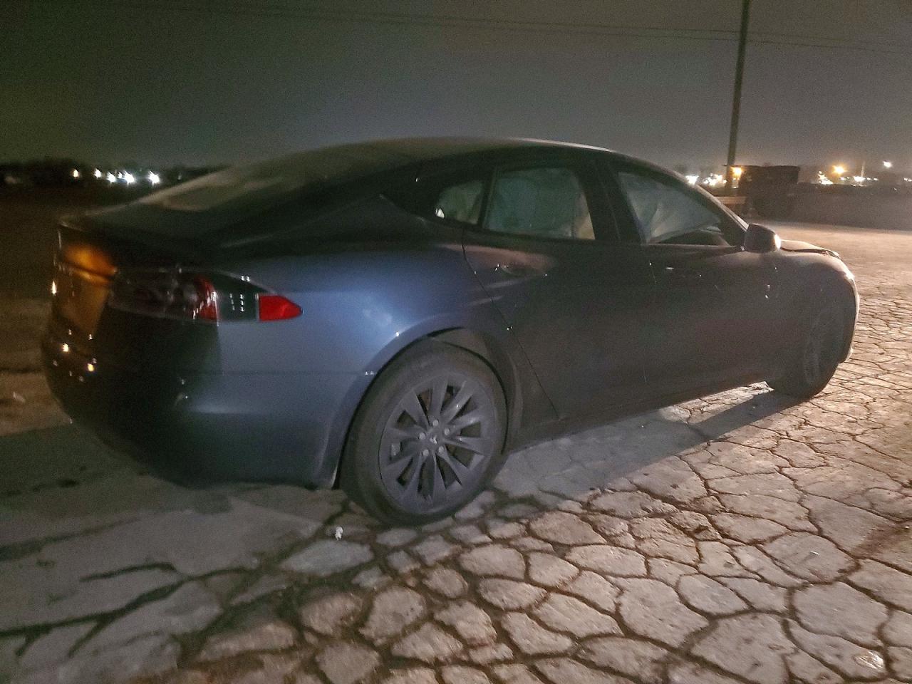 2018 TESLA MODEL S photo 3