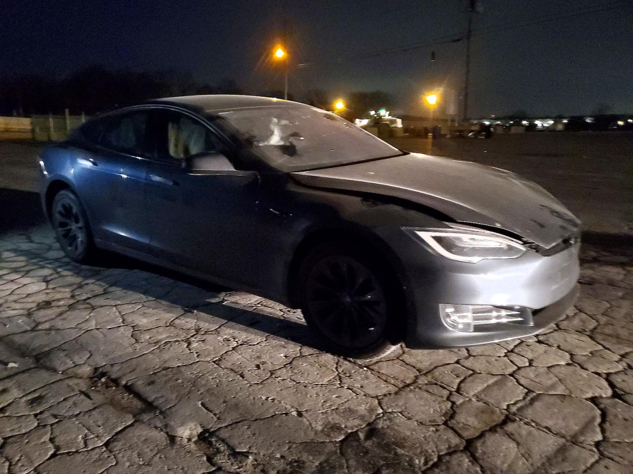 2018 TESLA MODEL S photo 4