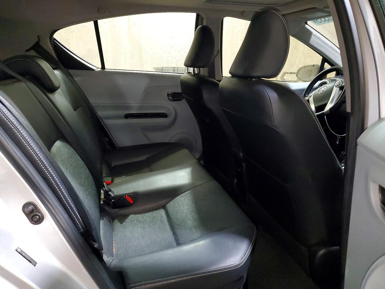 2013 TOYOTA PRIUS C photo 19