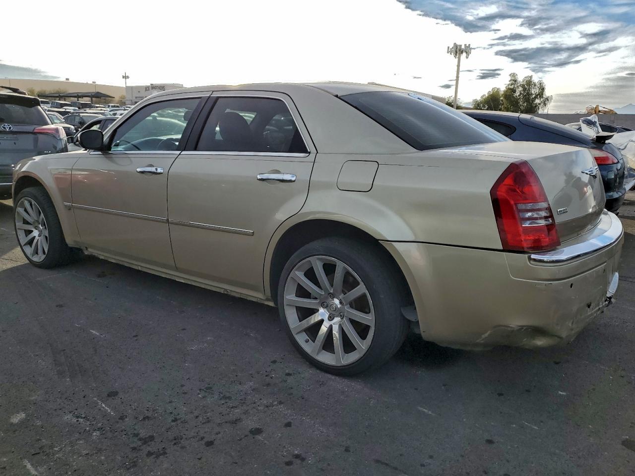 2006 CHRYSLER 300C photo 2