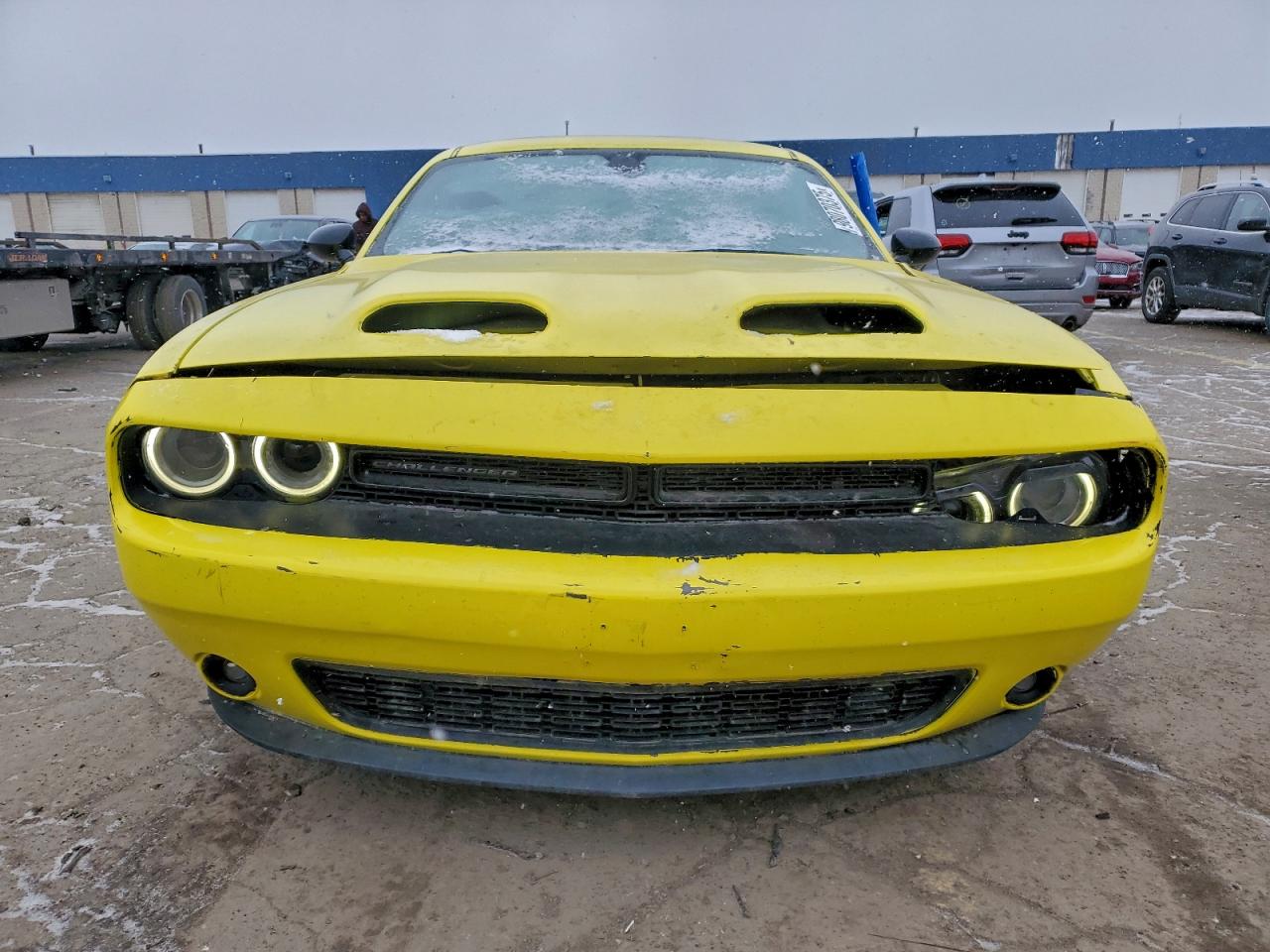 2016 DODGE CHALLENGER SXT photo 5