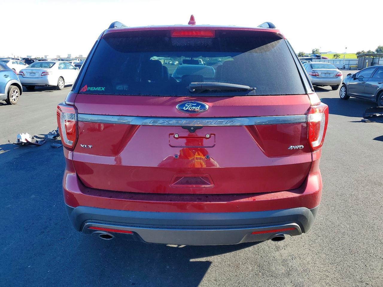 2017 FORD EXPLORER XLT photo 6