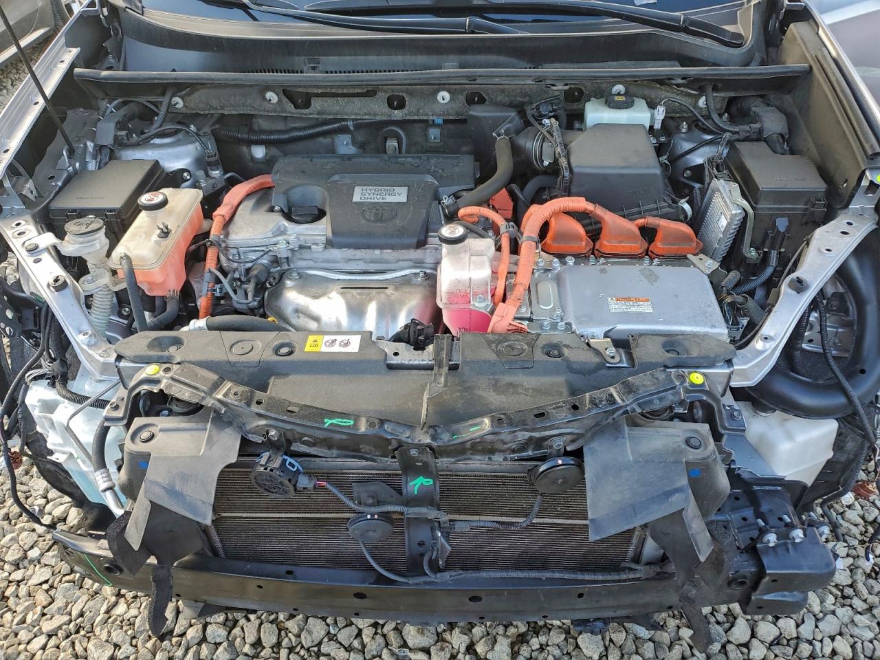 2018 TOYOTA RAV4 HV LE photo 12