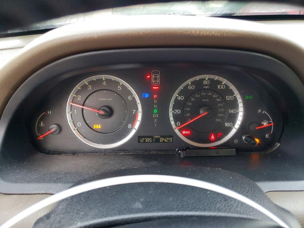 2010 HONDA ACCORD LX photo 9