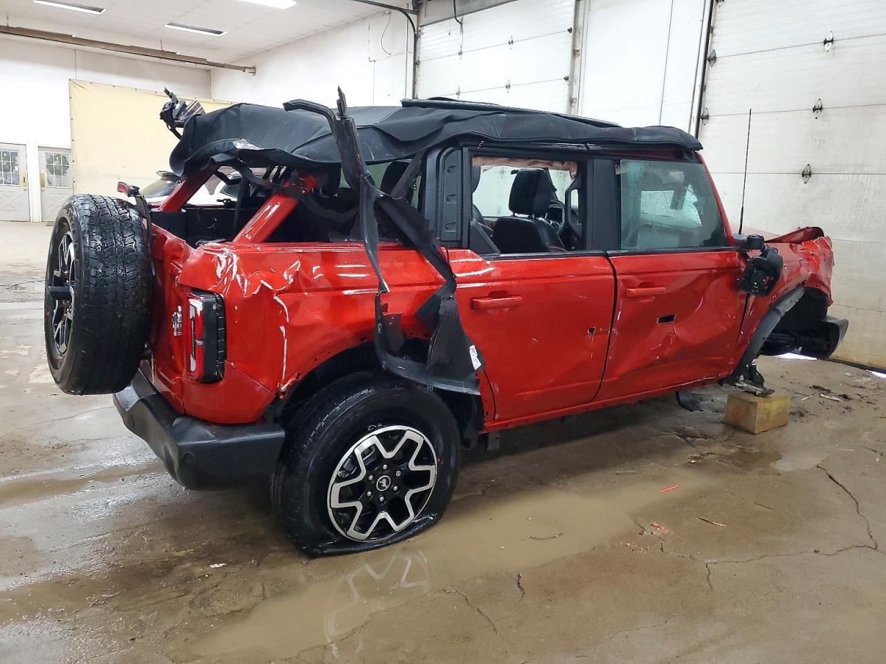 2023 FORD BRONCO BASE photo 3