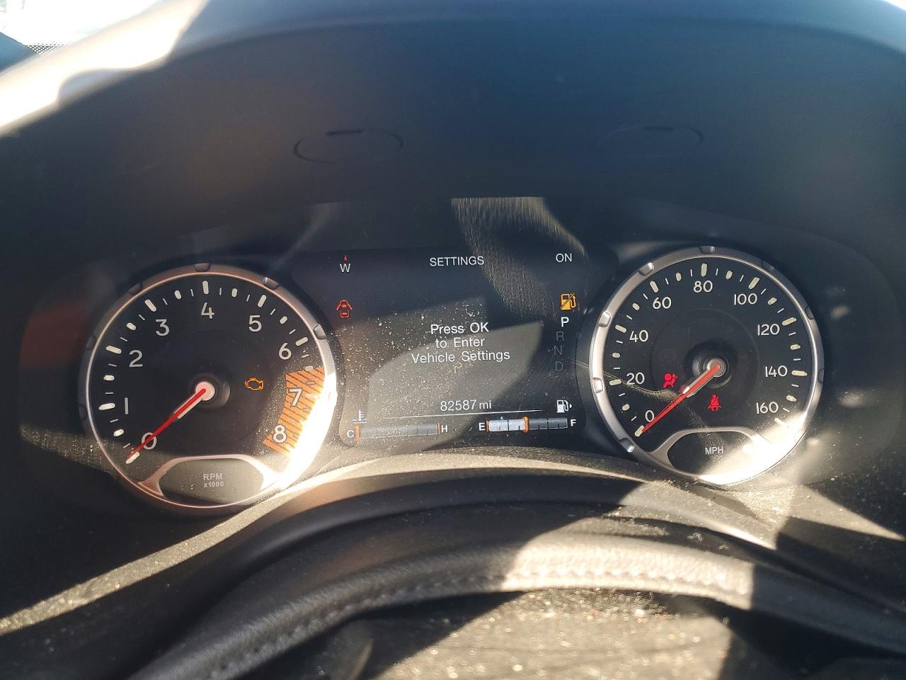 2019 JEEP RENEGADE LIMITED photo 9