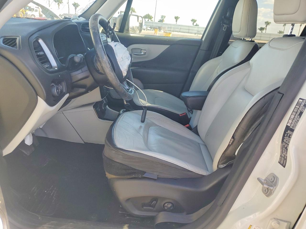 2019 JEEP RENEGADE LIMITED photo 7