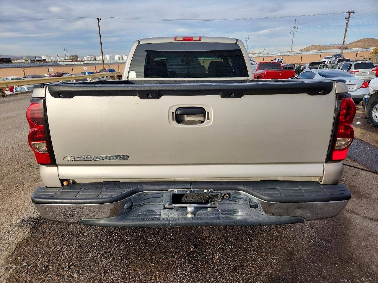 2006 CHEVROLET SILVERADO C1500 photo 6