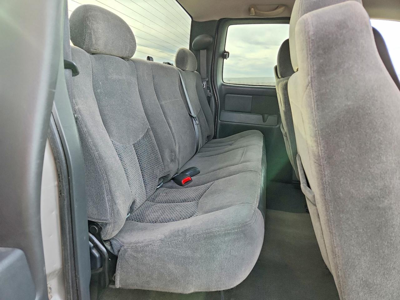 2006 CHEVROLET SILVERADO C1500 photo 10
