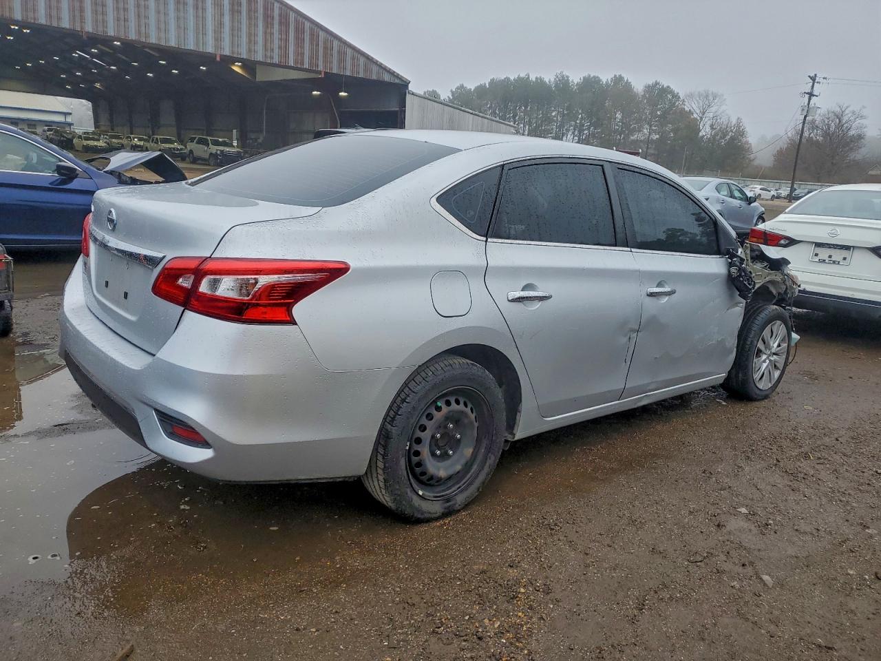 2019 NISSAN SENTRA S photo 3