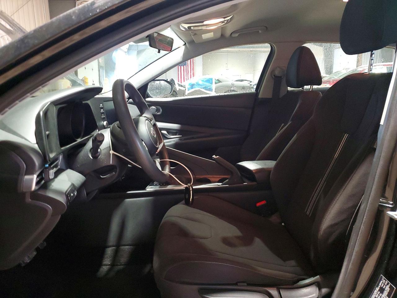 2022 HYUNDAI ELANTRA SEL photo 7