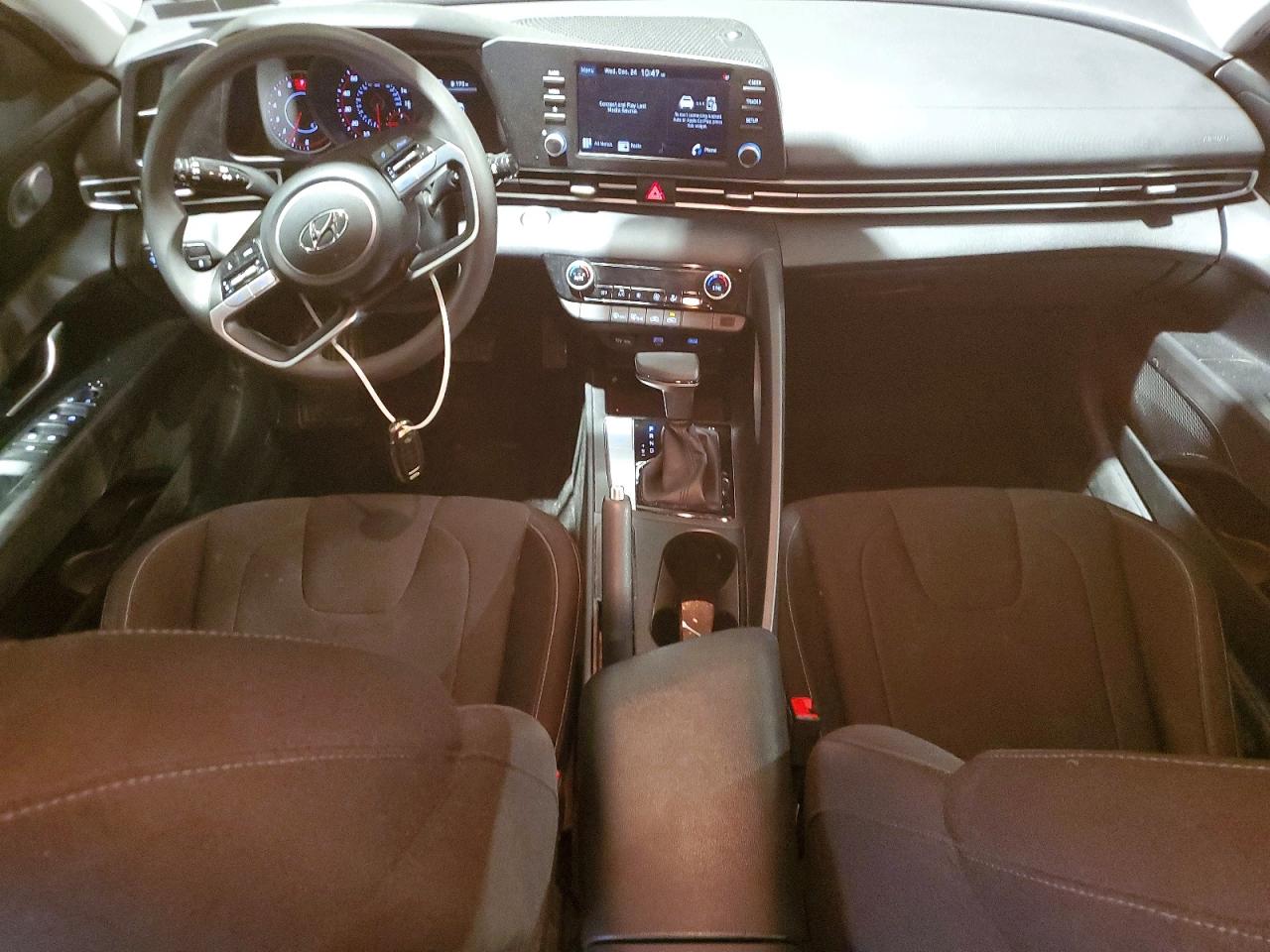 2022 HYUNDAI ELANTRA SEL photo 8