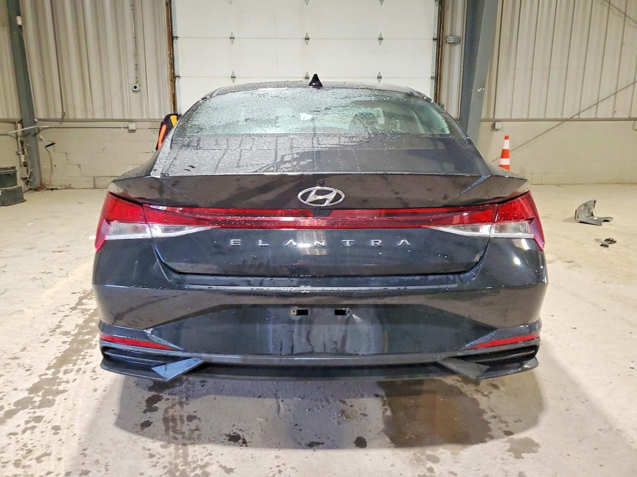2022 HYUNDAI ELANTRA SEL photo 6
