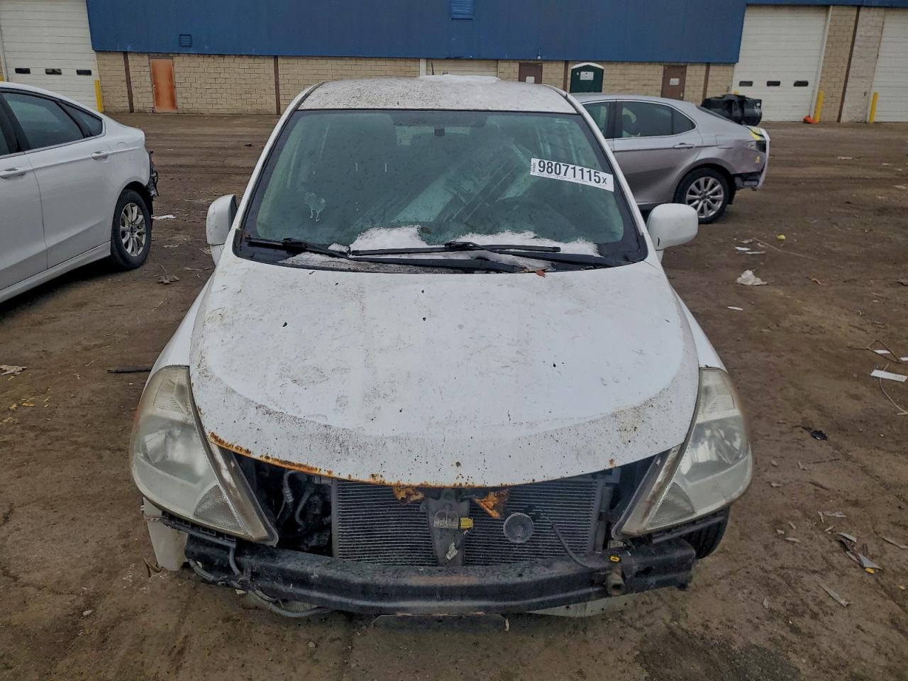 2011 NISSAN VERSA S photo 5