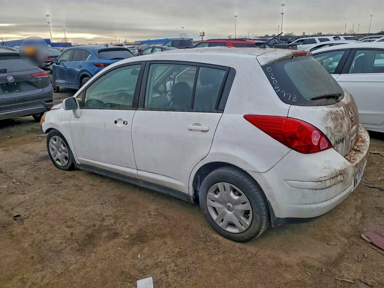 2011 NISSAN VERSA S photo 2