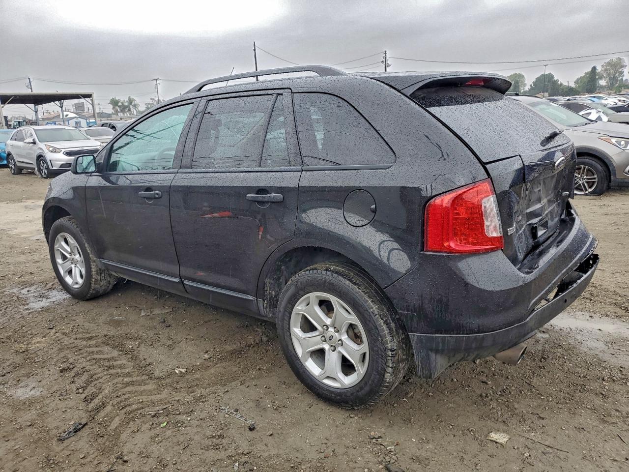 2013 FORD EDGE SE photo 2