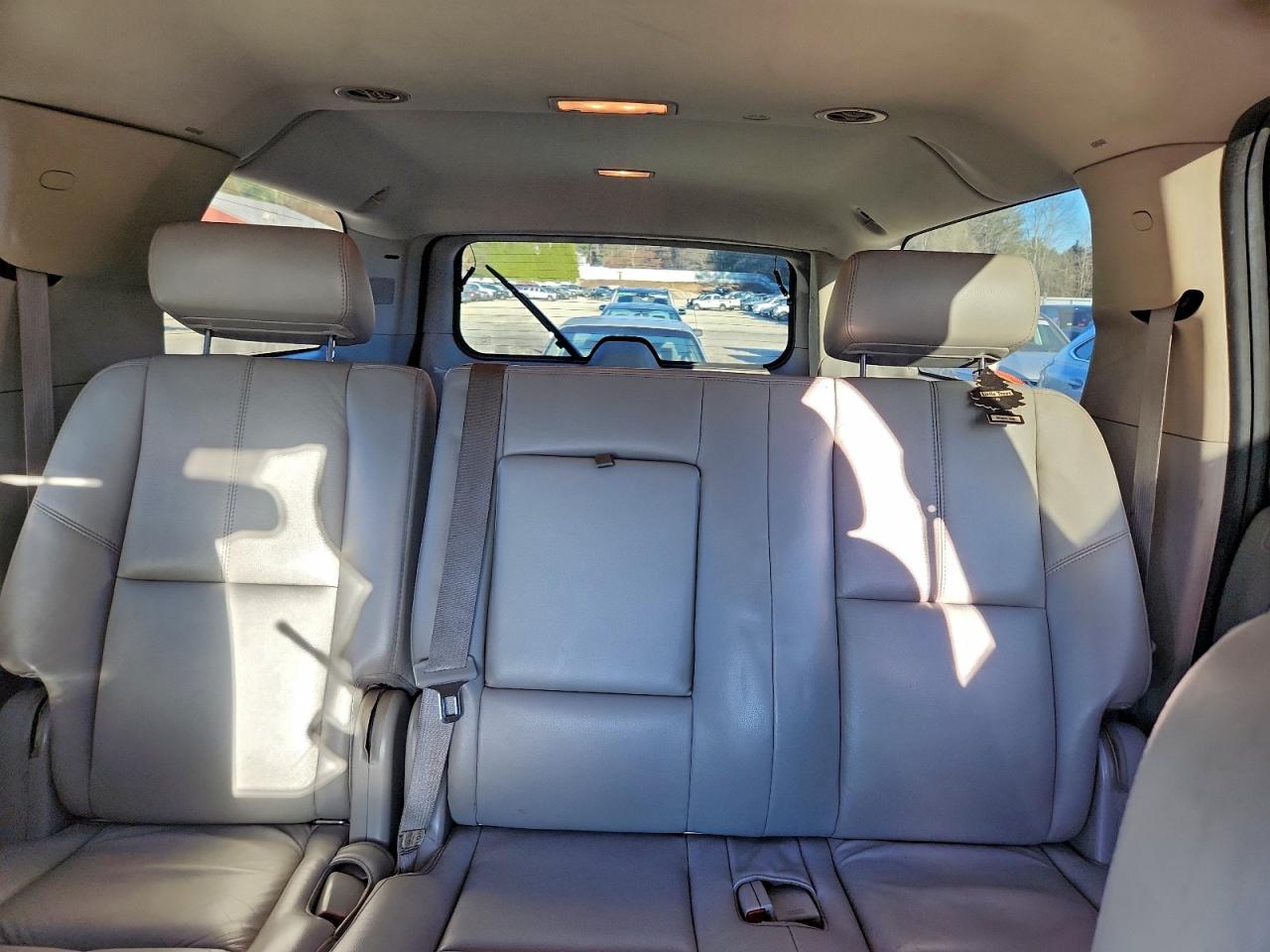 2008 CHEVROLET SUBURBAN K1500 LS photo 19