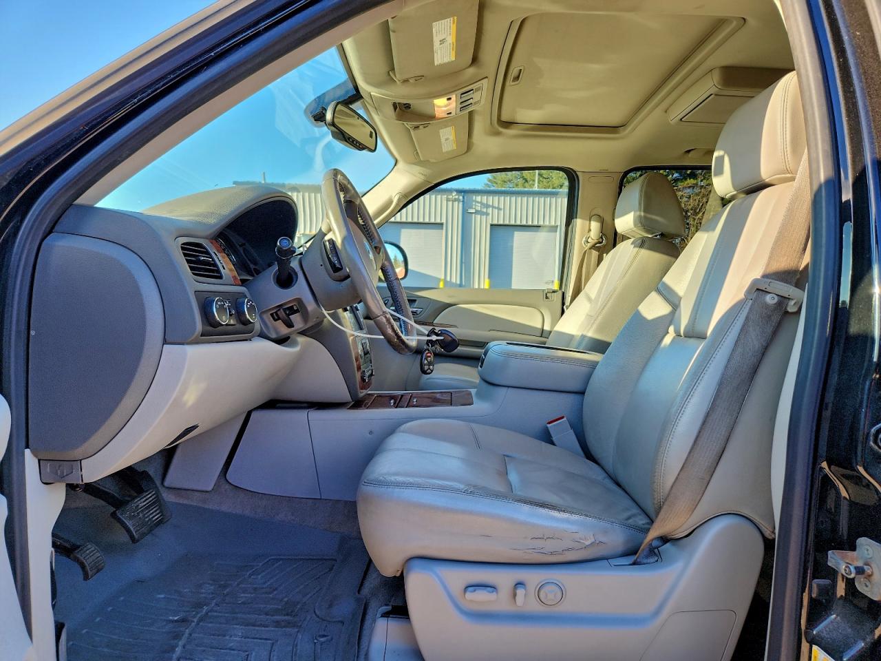 2008 CHEVROLET SUBURBAN K1500 LS photo 13
