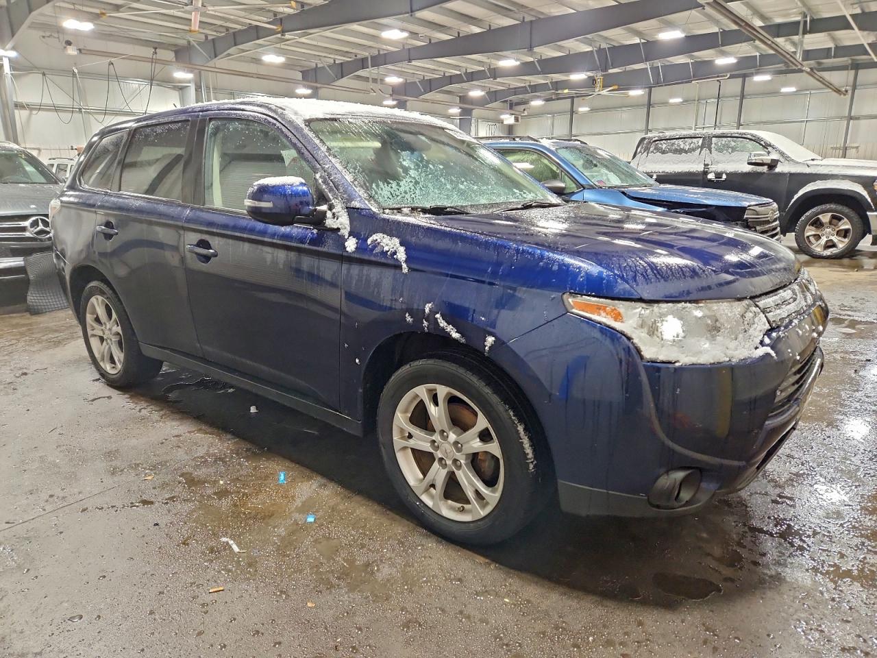 2014 MITSUBISHI OUTLANDER SE photo 7