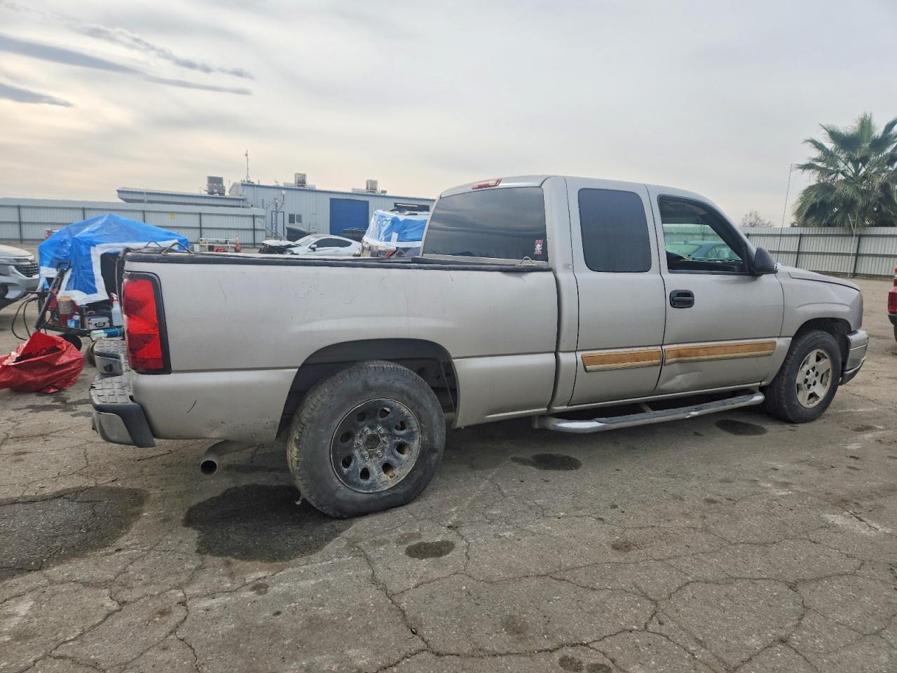 2007 CHEVROLET SILVERADO C1500 CLASSIC photo 3