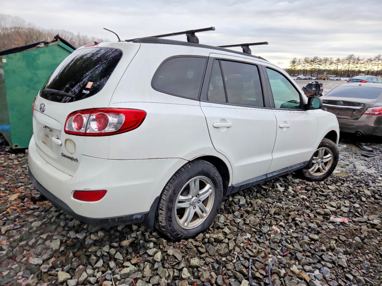 2011 HYUNDAI SANTA FE GLS photo 3