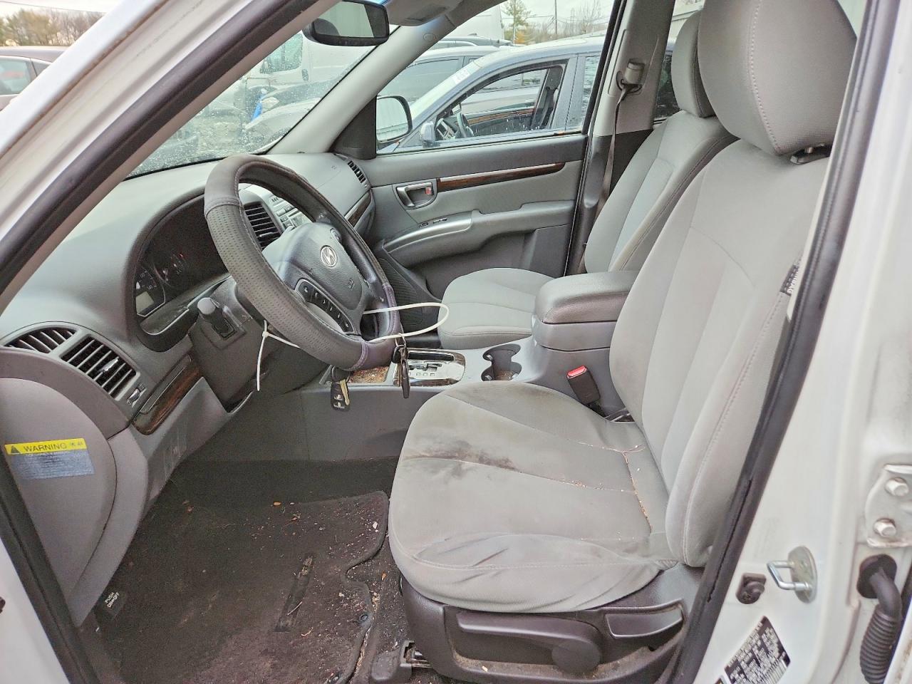 2011 HYUNDAI SANTA FE GLS photo 7