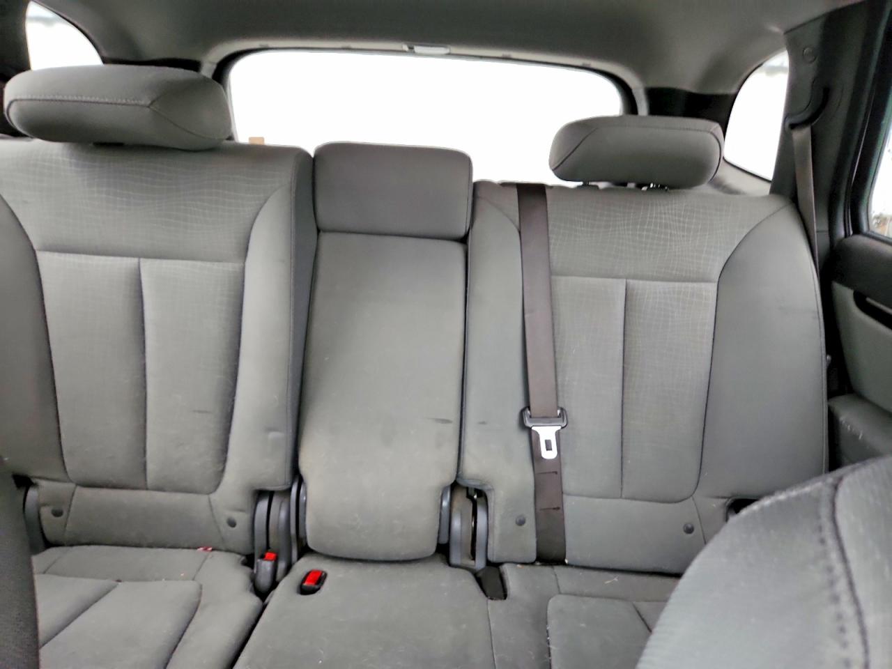 2011 HYUNDAI SANTA FE GLS photo 10