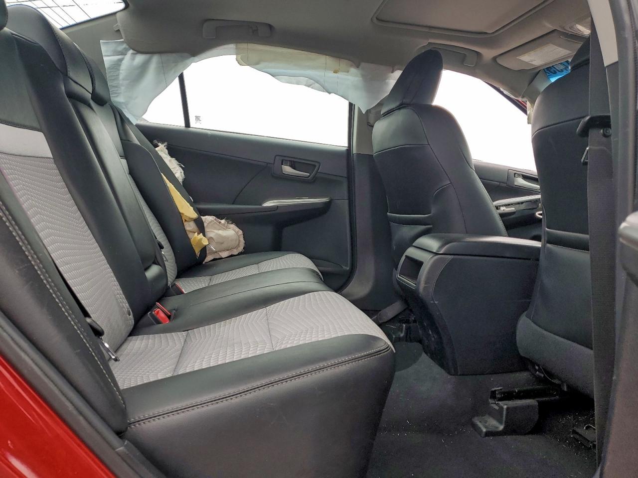 2012 TOYOTA CAMRY BASE photo 10