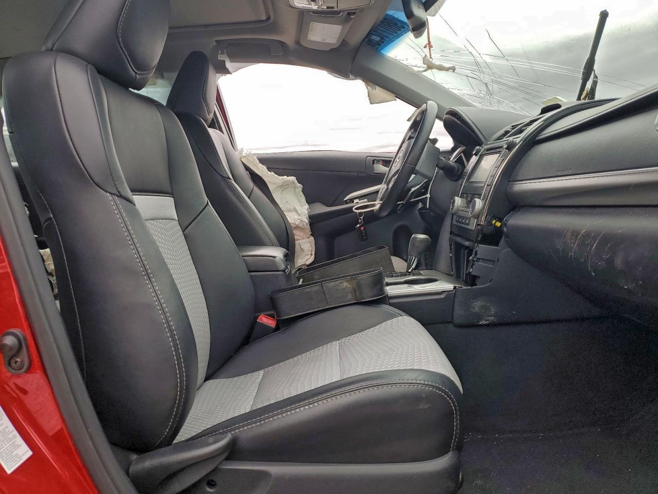 2012 TOYOTA CAMRY BASE photo 7
