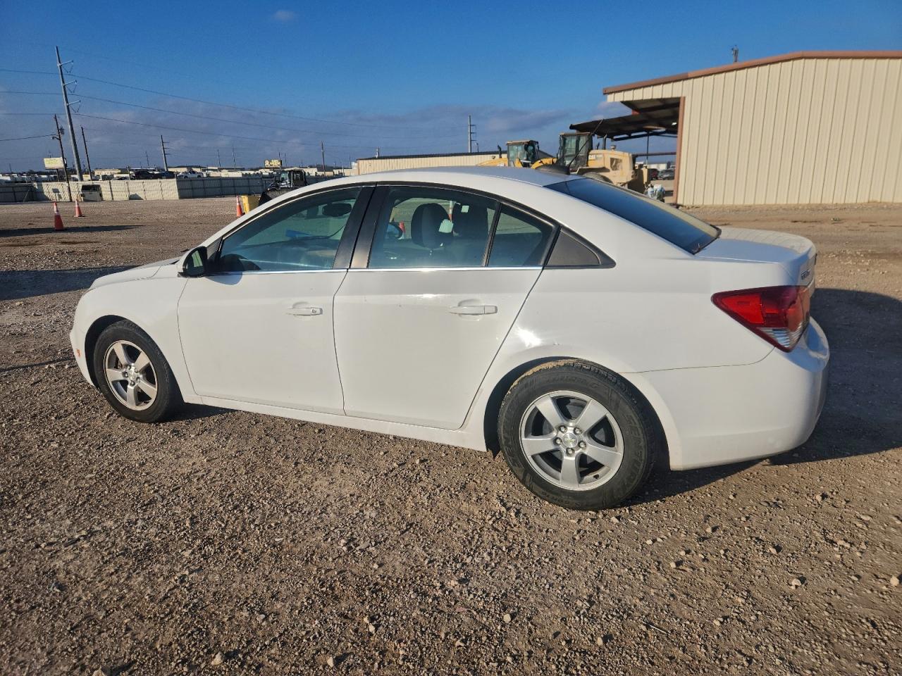 2015 CHEVROLET CRUZE LT photo 2