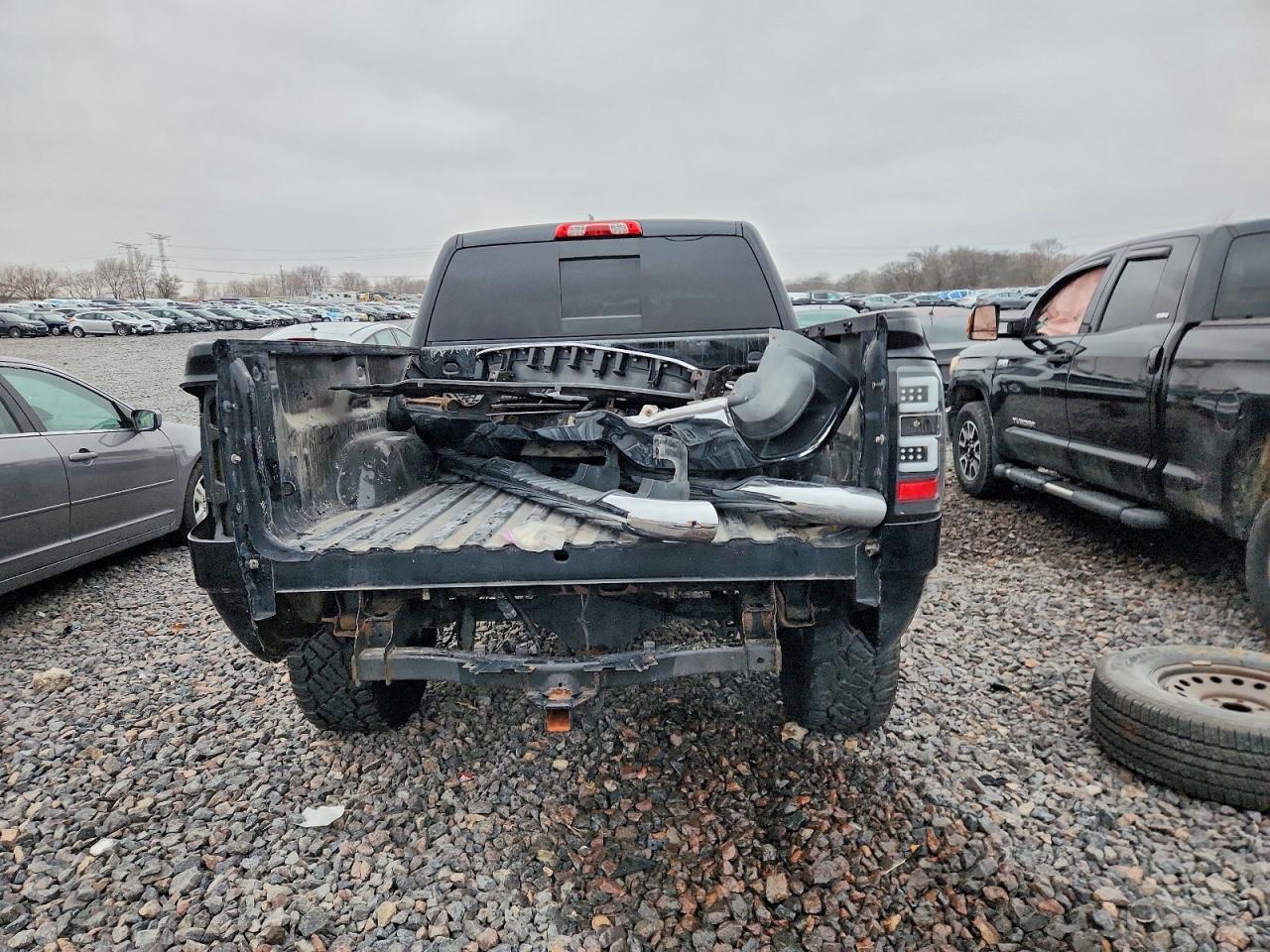 2016 CHEVROLET SILVERADO K1500 LTZ photo 6