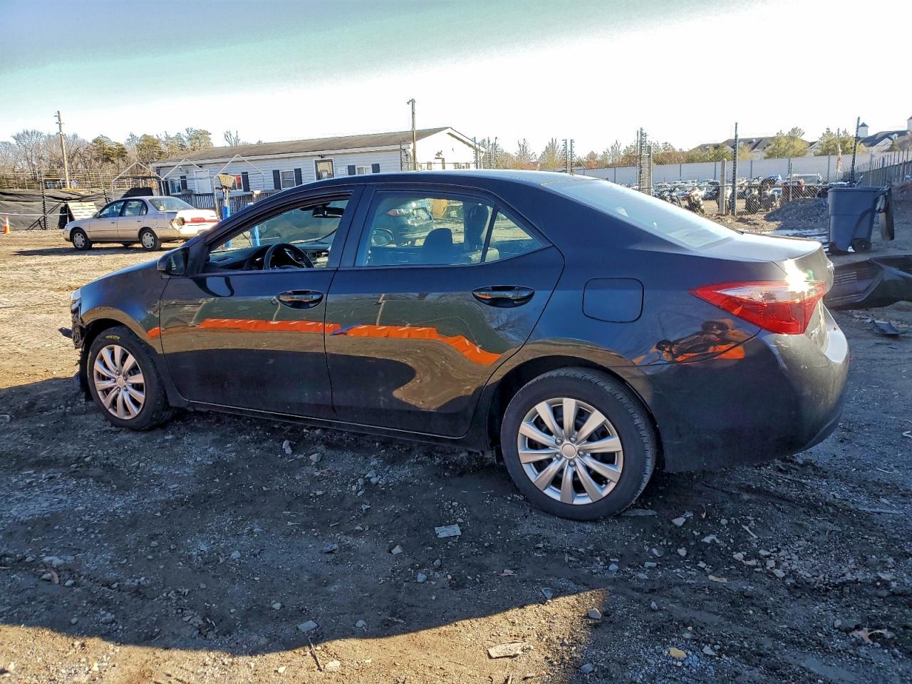 2017 TOYOTA COROLLA L photo 2