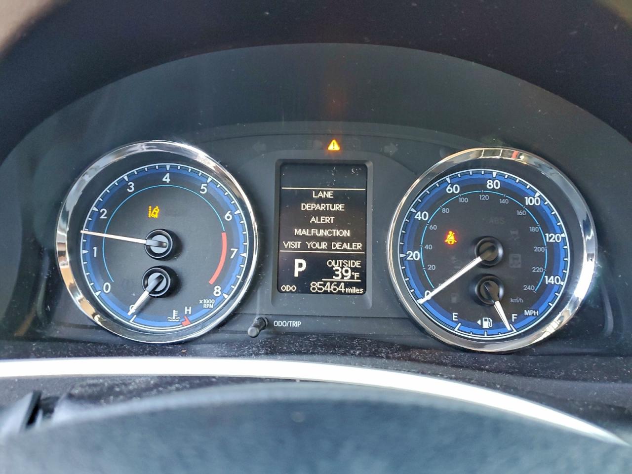 2017 TOYOTA COROLLA L photo 9