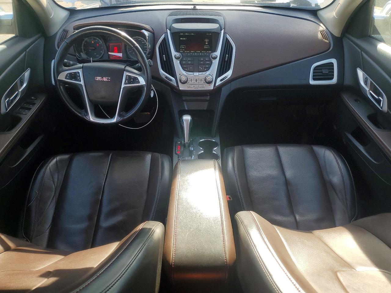 2015 GMC TERRAIN SLT photo 8