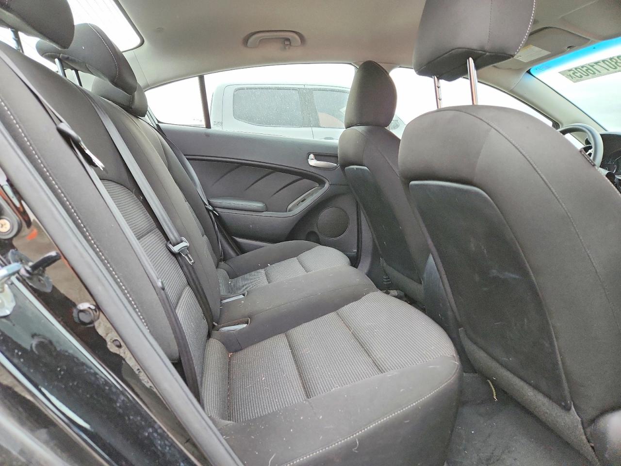 2017 KIA FORTE LX photo 10