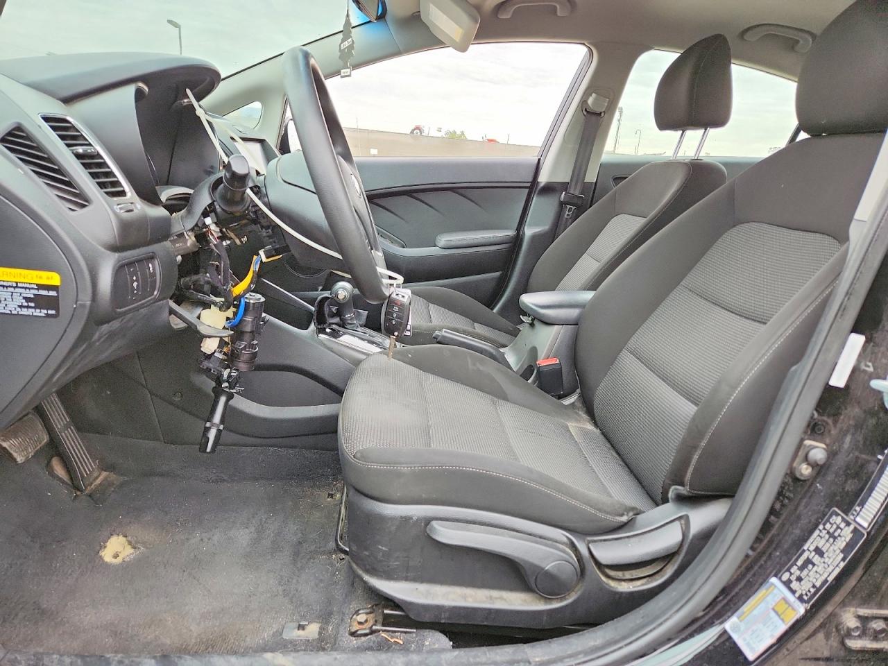 2017 KIA FORTE LX photo 7
