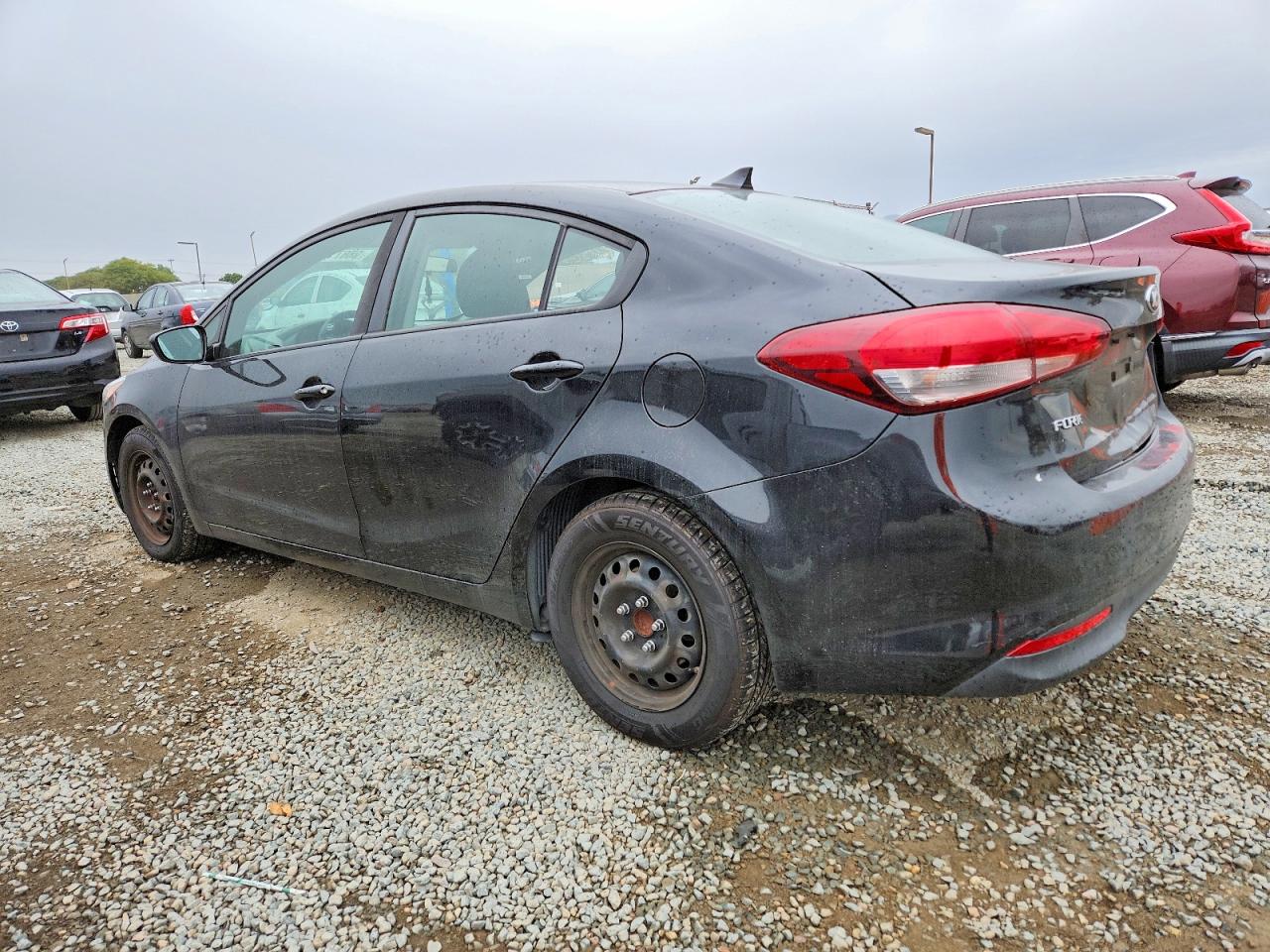 2017 KIA FORTE LX photo 2