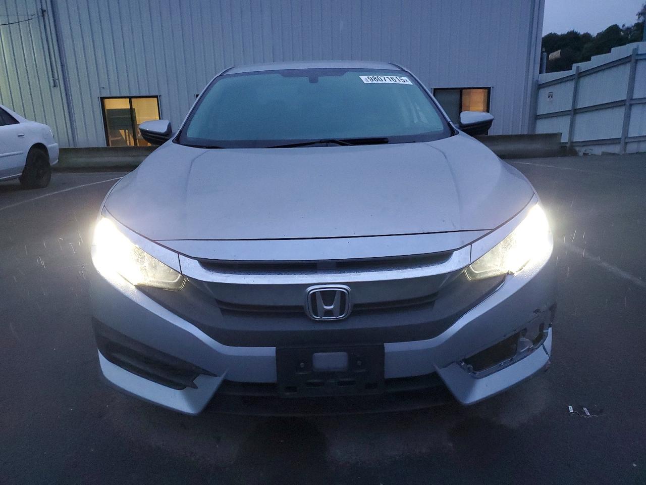 2017 HONDA CIVIC LX photo 5