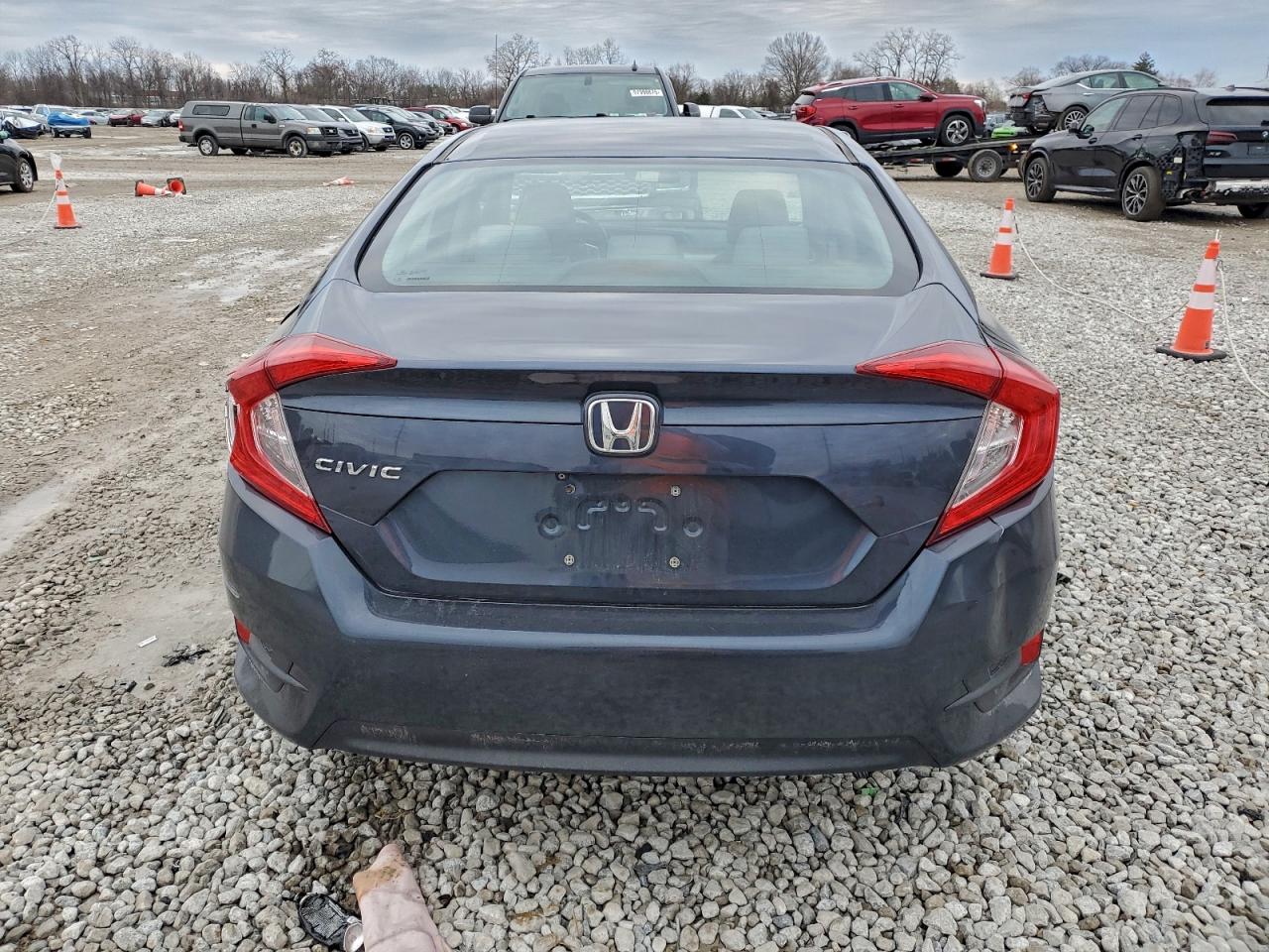 2016 HONDA CIVIC LX photo 6