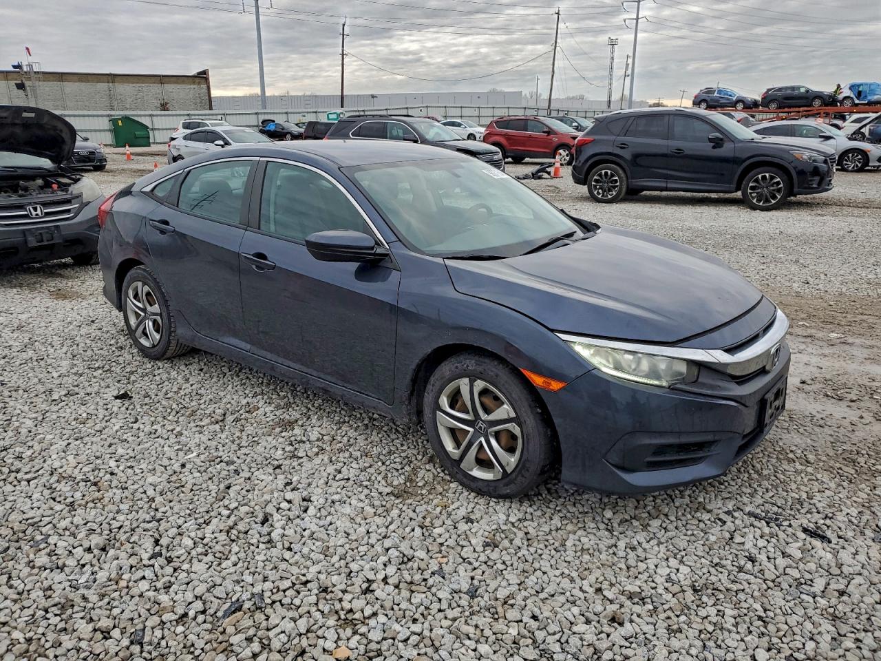 2016 HONDA CIVIC LX photo 4