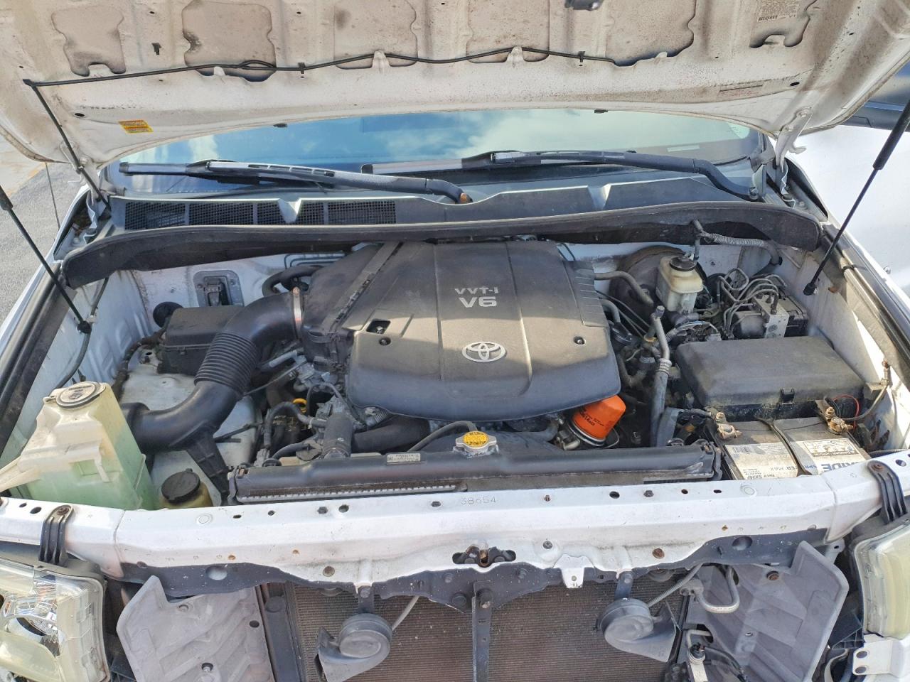 2010 TOYOTA TUNDRA DOUBLE CAB SR5 photo 11