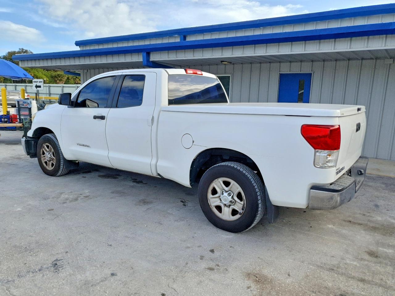 2010 TOYOTA TUNDRA DOUBLE CAB SR5 photo 2