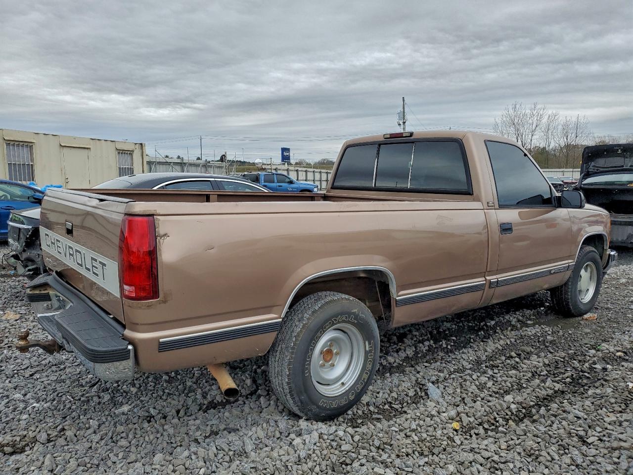 1996 CHEVROLET GMT-400 C1500 photo 3