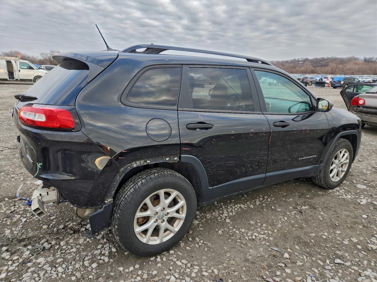 2016 JEEP CHEROKEE SPORT photo 3