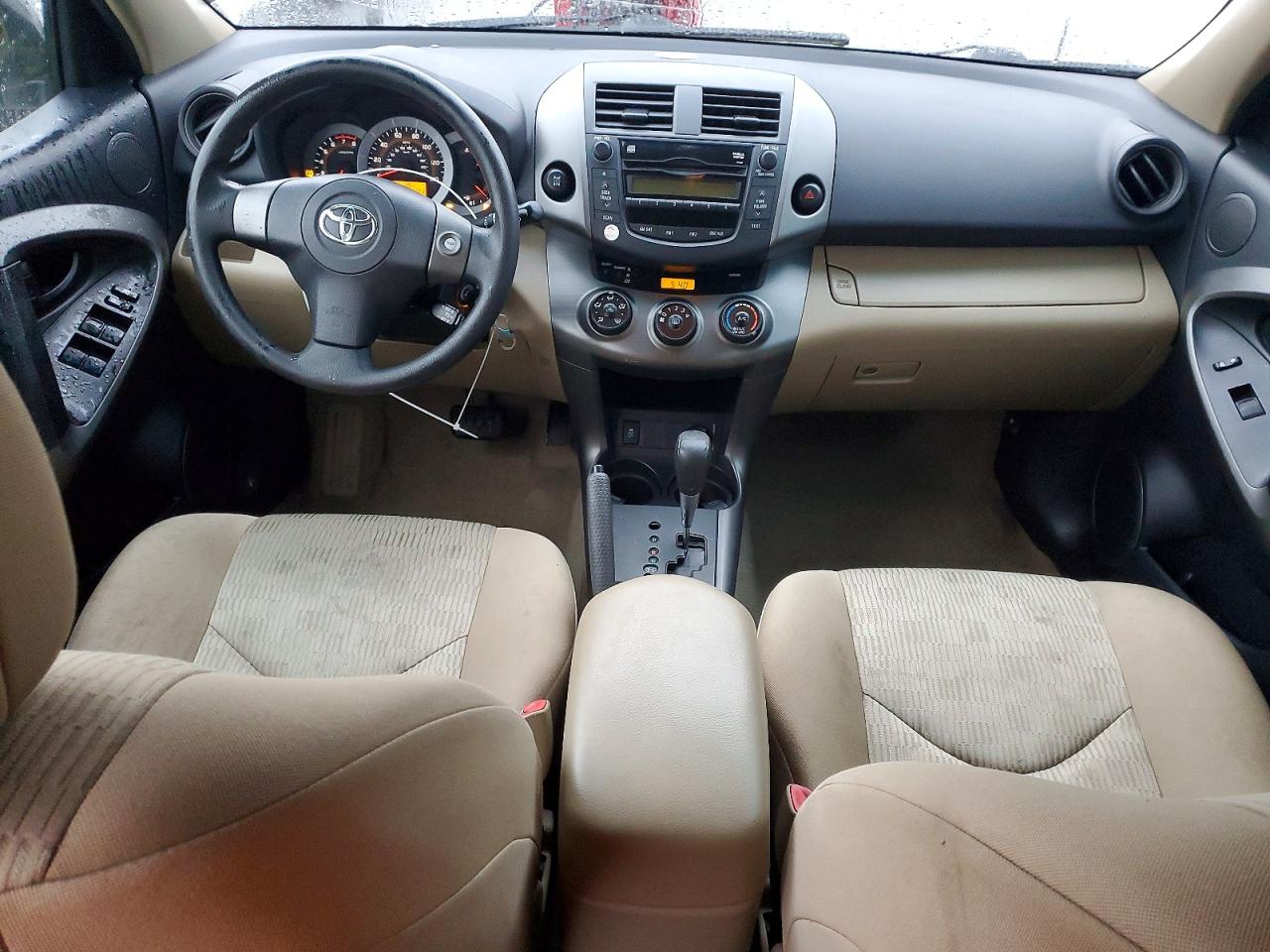 2010 TOYOTA RAV4 photo 8