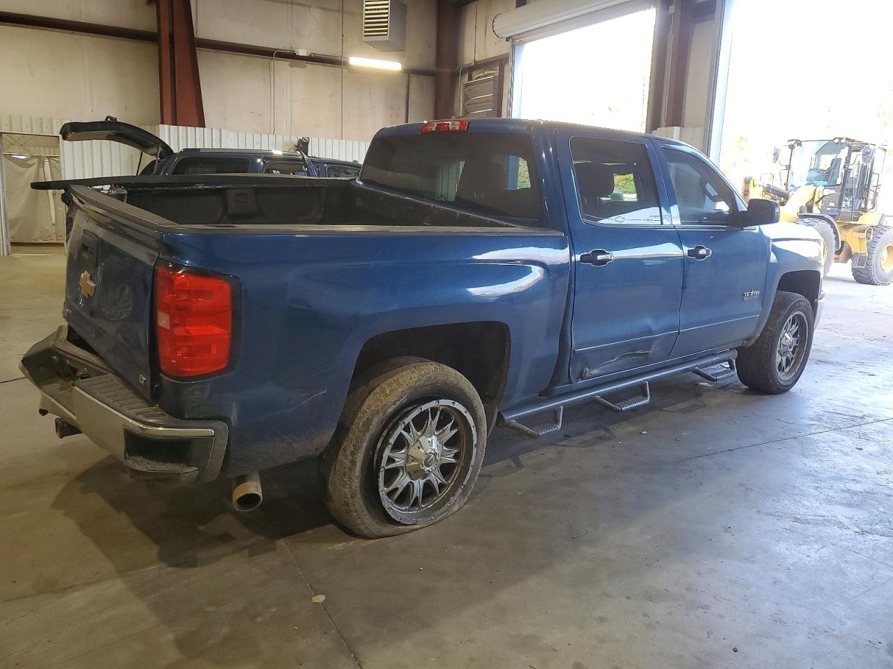 2015 CHEVROLET SILVERADO C1500 LT photo 3